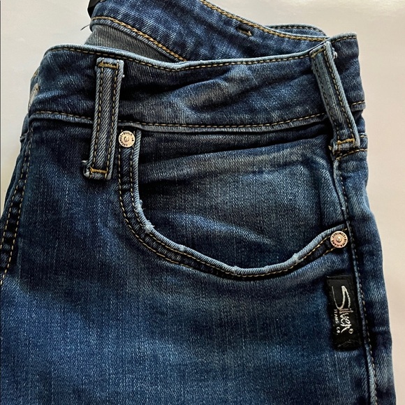 Silver Jeans Avery Straight High Rise Size 32 - Picture 15 of 16